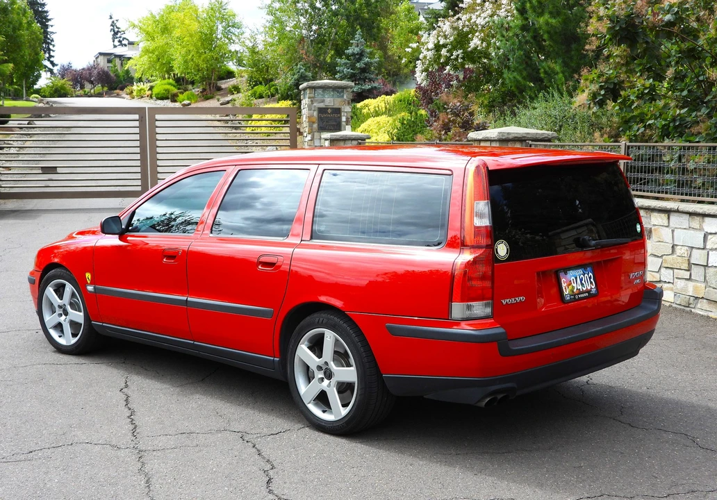 2004 Volvo V70 R 2nd Gen - Image 4 of 31
