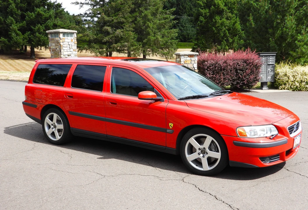 2004 Volvo V70 R 2nd Gen - Image 10 of 31