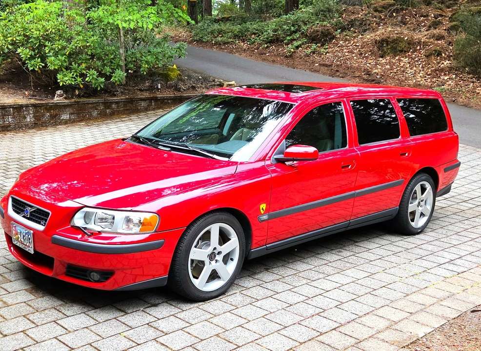 2004 Volvo V70 R 2nd Gen - Image 13 of 31