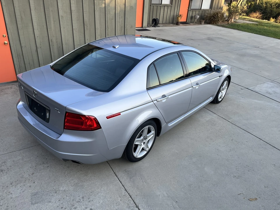 2005 Acura TL 3rd Gen - Image 10 of 31