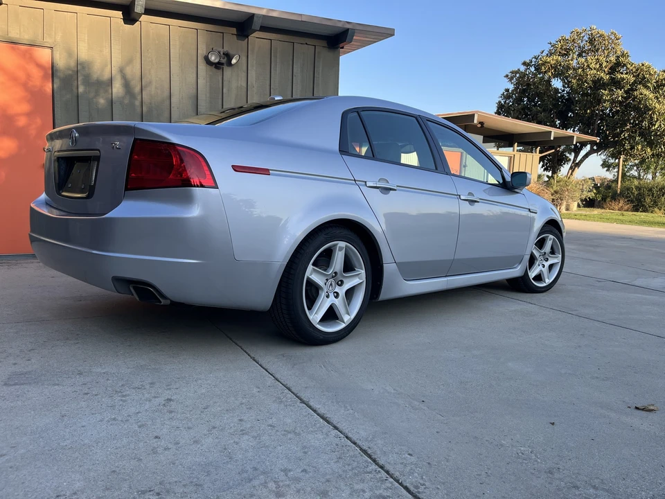 2005 Acura TL 3rd Gen - Image 9 of 31