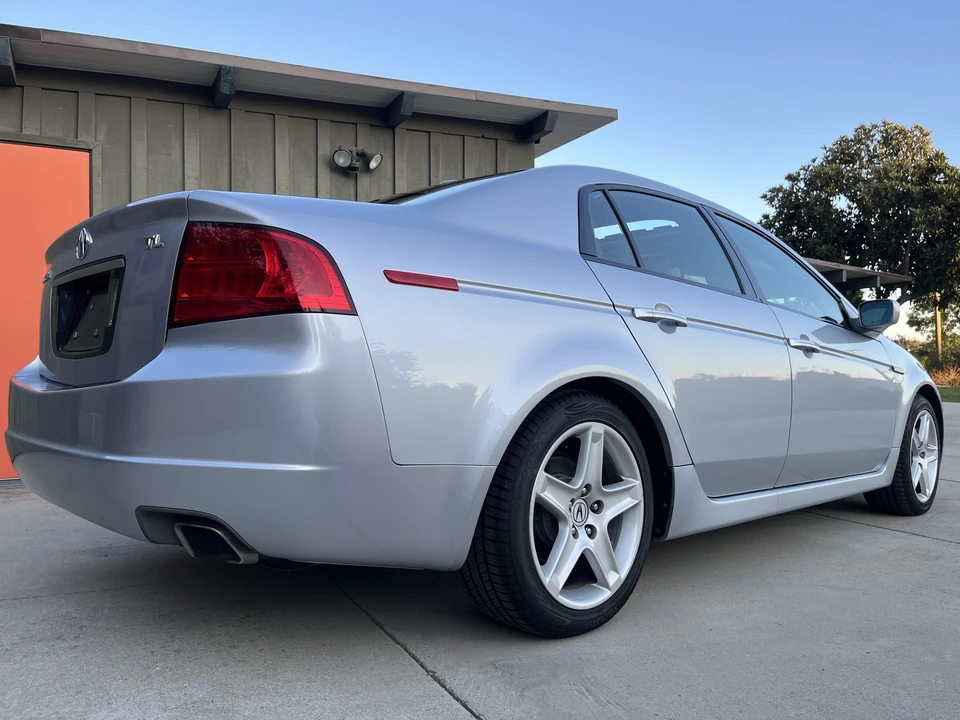 2005 Acura TL 3rd Gen - Image 8 of 31