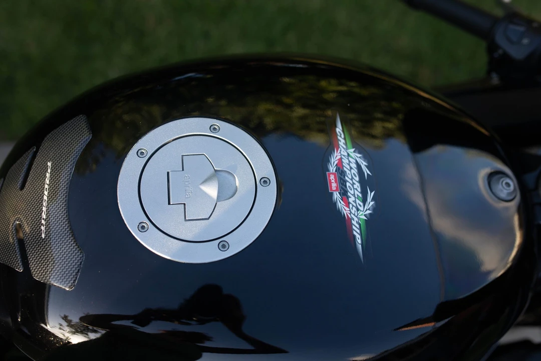 2005 Aprilia - Image 27 of 31