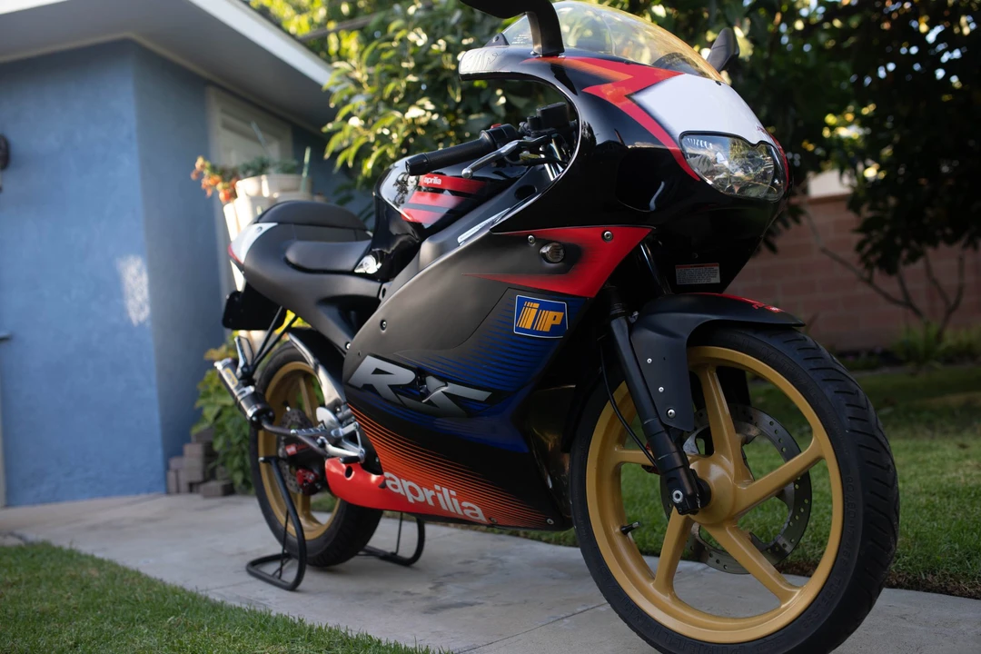 2005 Aprilia - Image 4 of 31