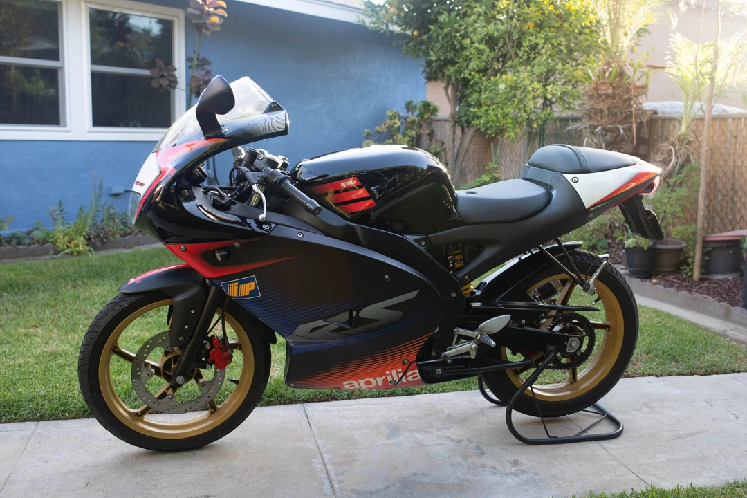 2005 Aprilia - Image 11 of 31