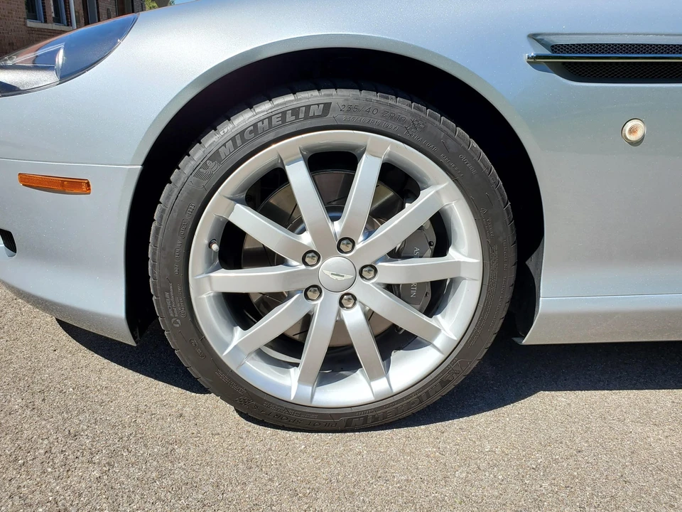 2005 Aston Martin DB9 - Image 30 of 31
