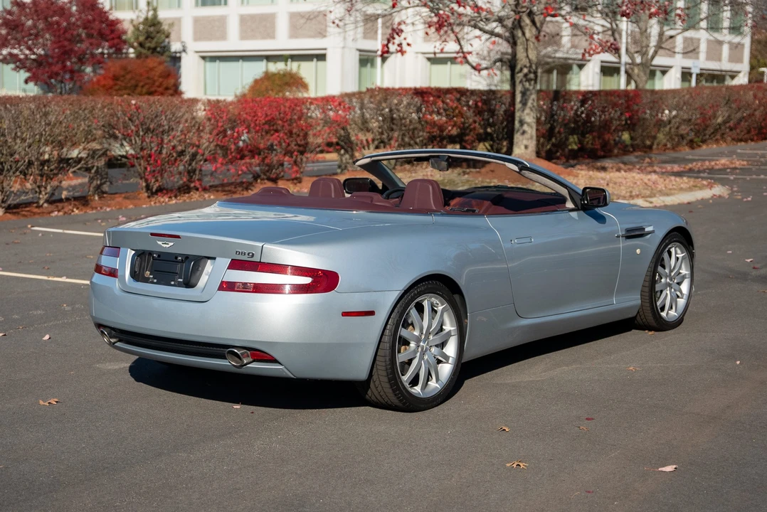 2005 Aston Martin DB9 - Image 12 of 31
