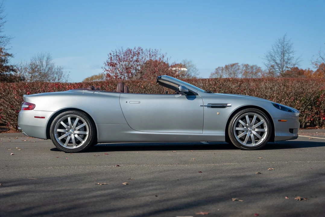 2005 Aston Martin DB9 - Image 11 of 31