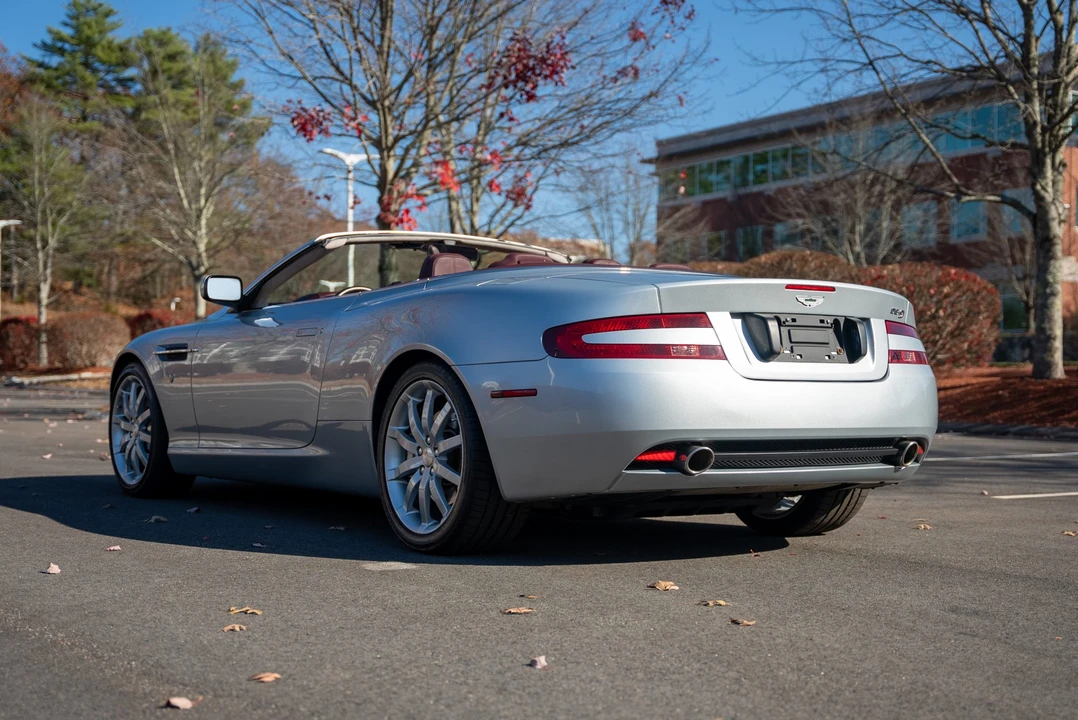 2005 Aston Martin DB9 - Image 19 of 31