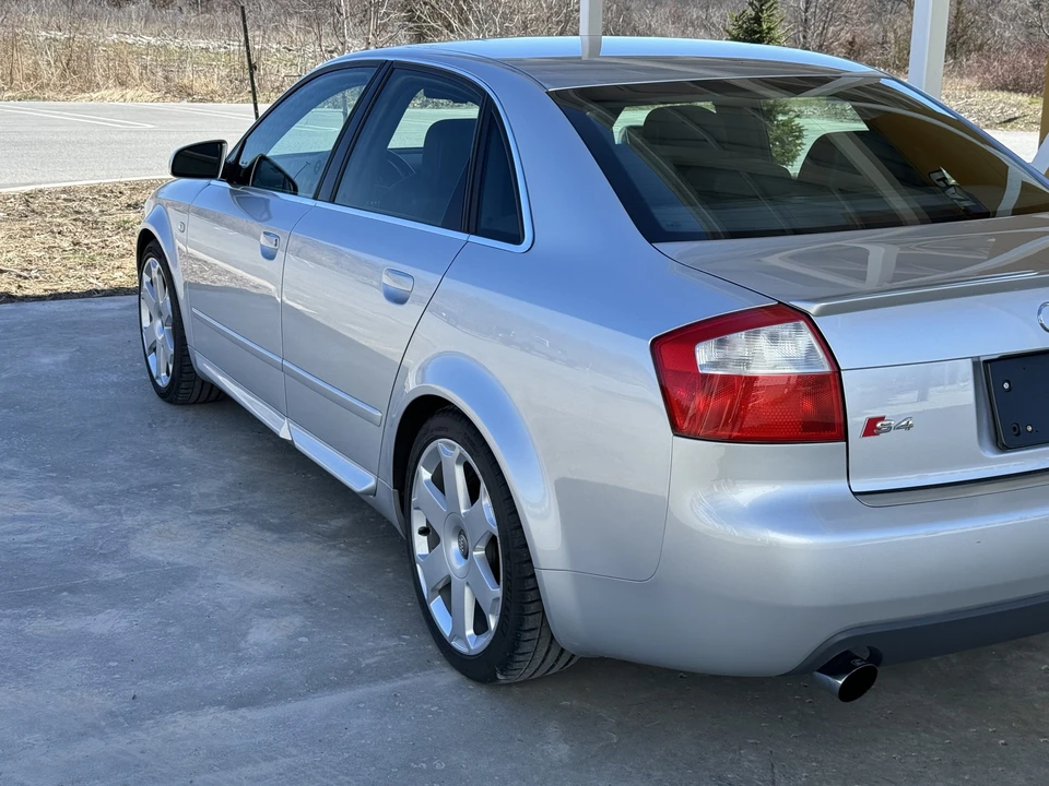 2005 Audi B6 S4 - Image 15 of 31