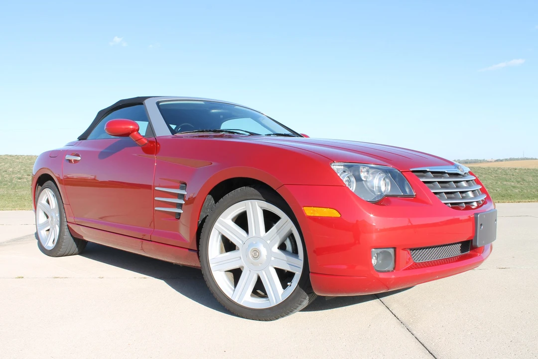 2005 Chrysler Crossfire - Image 15 of 31