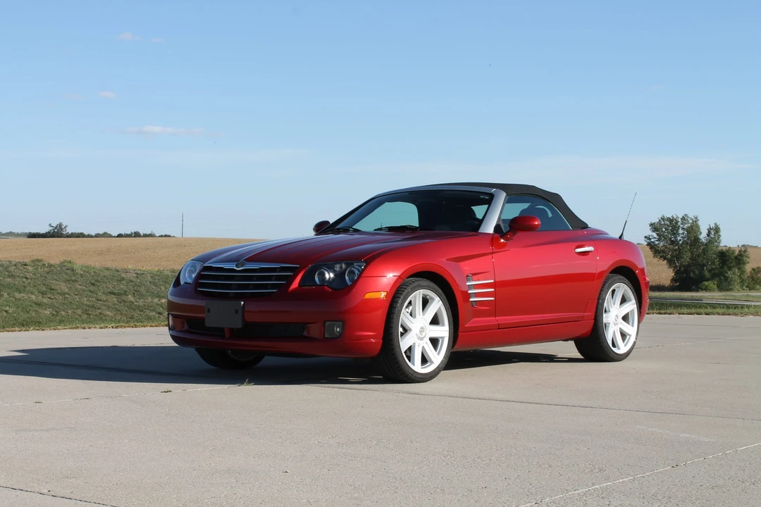 2005 Chrysler Crossfire - Image 12 of 31