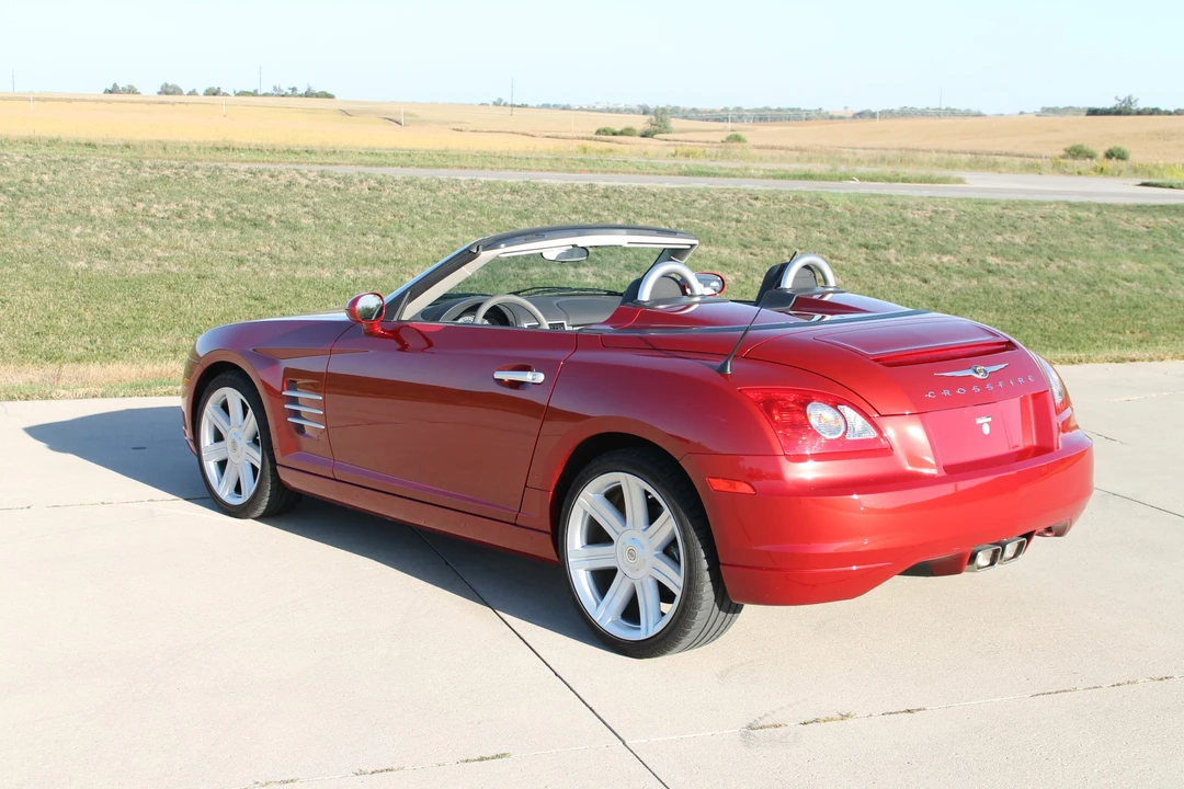2005 Chrysler Crossfire - Image 3 of 31