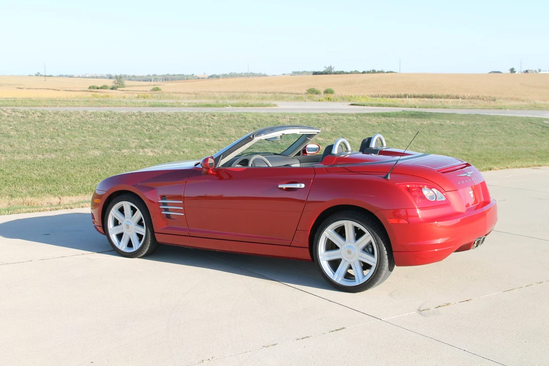 2005 Chrysler Crossfire - Image 4 of 31