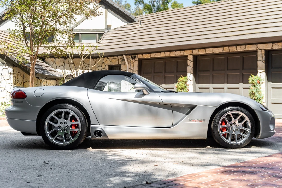 2005 Dodge Viper 2nd Gen - Image 13 of 31