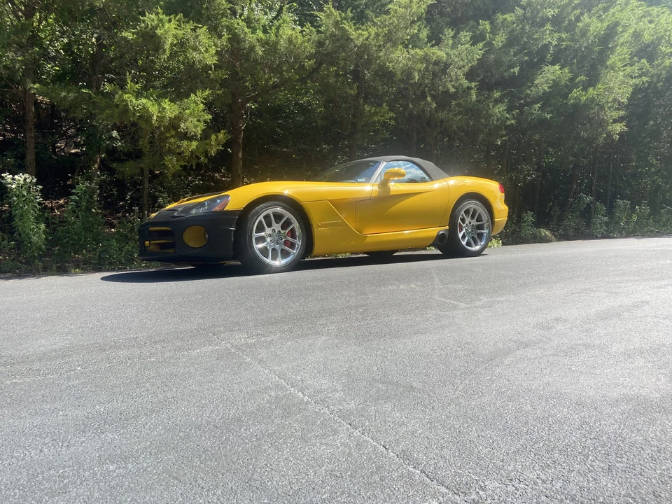 2005 Dodge Viper 3rd Gen - Image 7 of 31