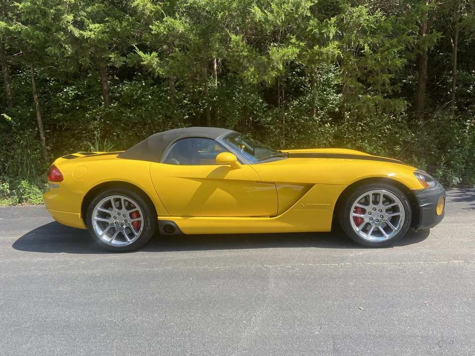 2005 Dodge Viper 3rd Gen - Image 30 of 31