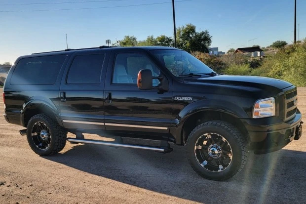 2005 Ford Excursion - Image 3 of 8