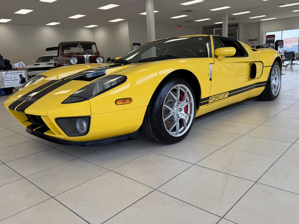 2005 Ford GT 1st Gen - Image 2 of 31