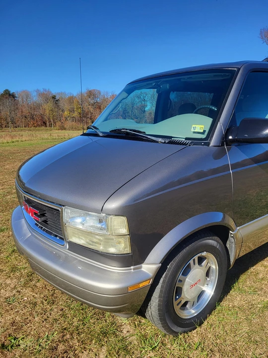 2005 GMC Savana - Image 15 of 31