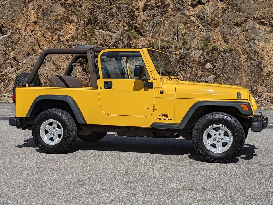 2005 Jeep TJ Wrangler - Image 20 of 31