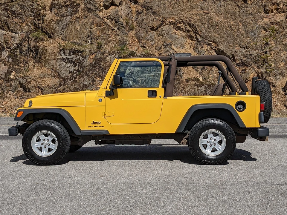 2005 Jeep TJ Wrangler - Image 24 of 31