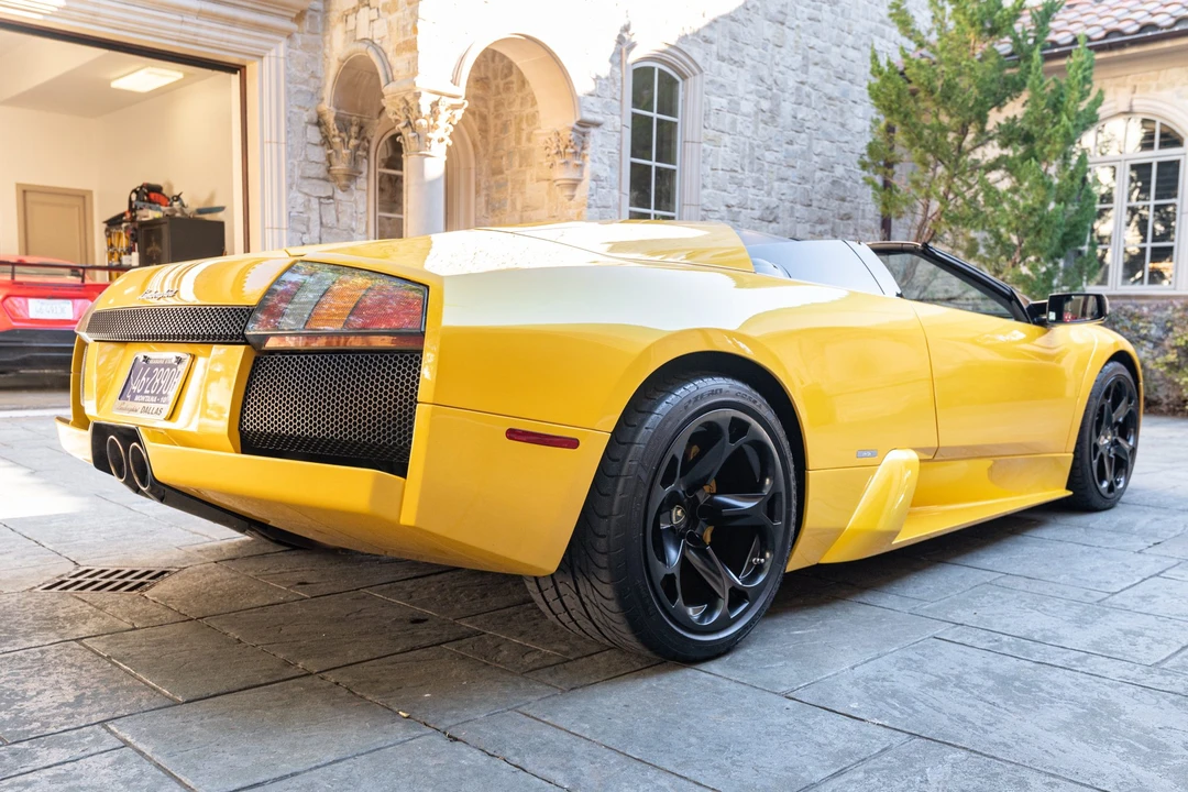 2005 Lamborghini Murcielago - Image 8 of 31