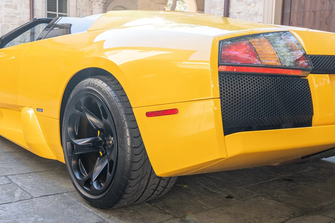 2005 Lamborghini Murcielago - Image 24 of 31