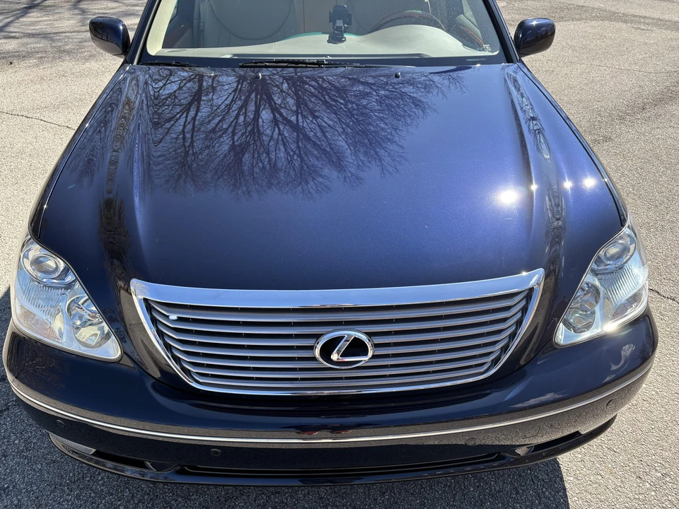 2005 Lexus LS 3rd Gen - Image 15 of 31