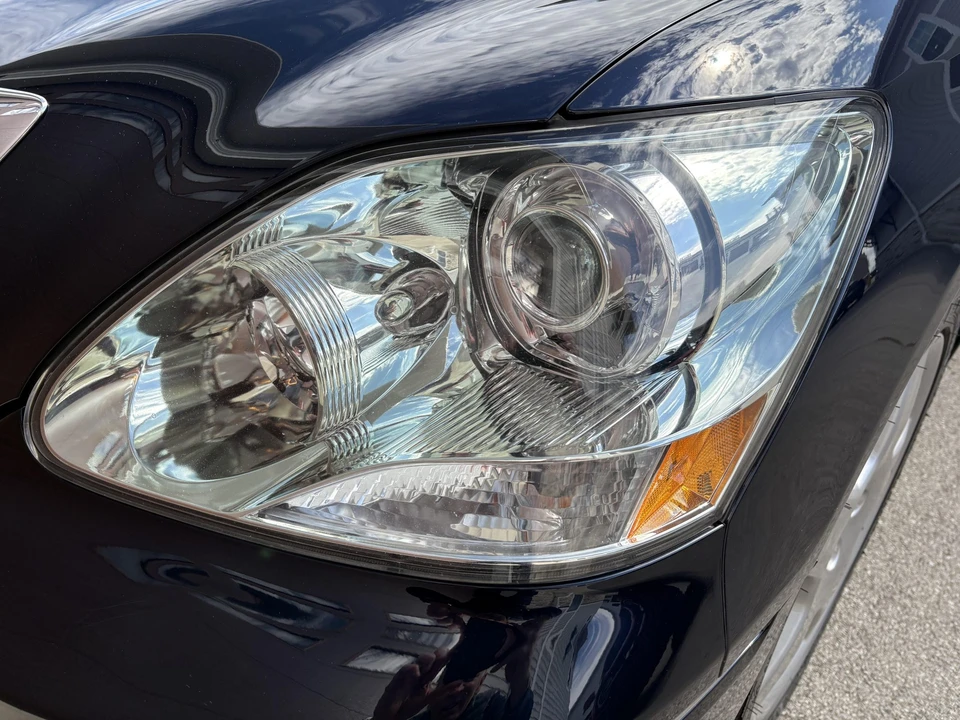 2005 Lexus LS 3rd Gen - Image 31 of 31