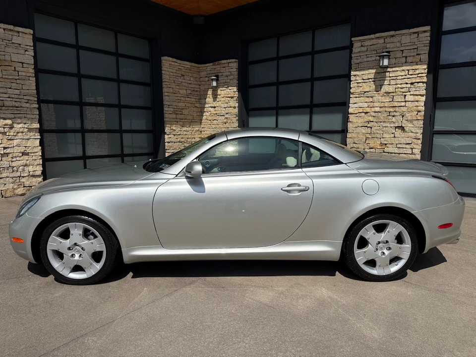 2005 Lexus SC430 - Image 12 of 31