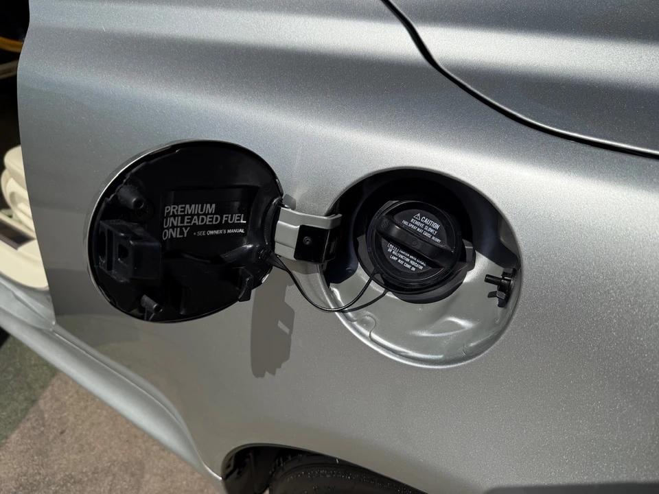 2005 Lexus SC430 - Image 24 of 31