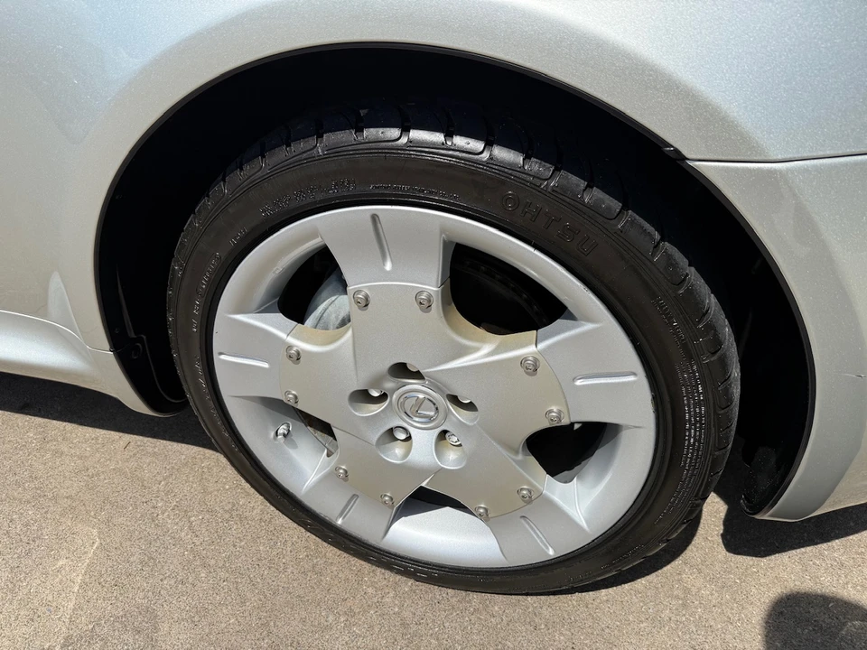 2005 Lexus SC430 - Image 30 of 31