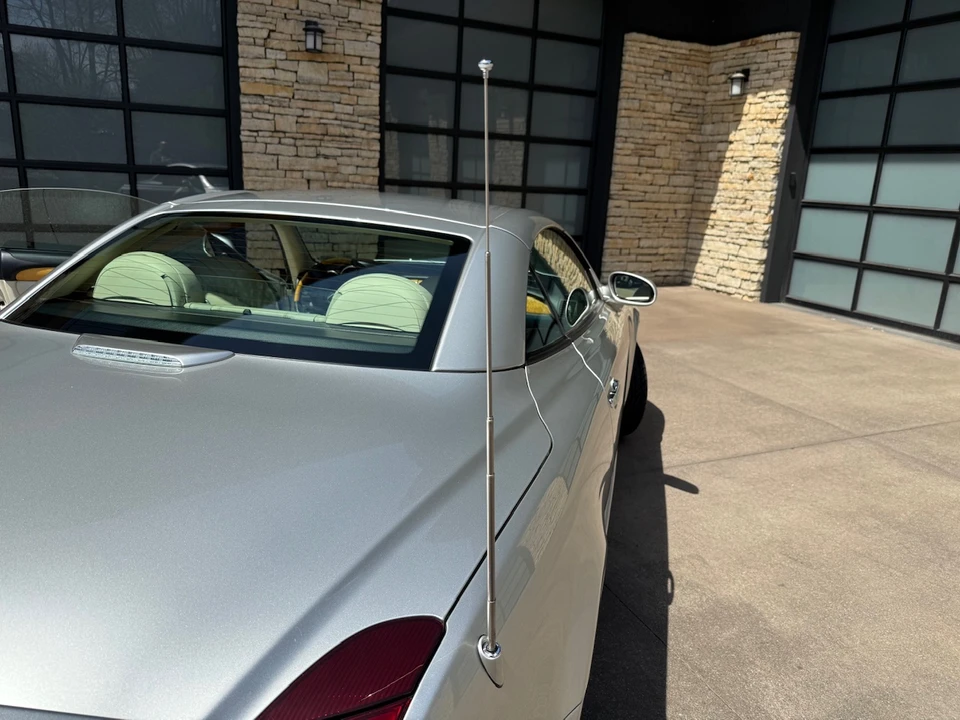 2005 Lexus SC430 - Image 23 of 31
