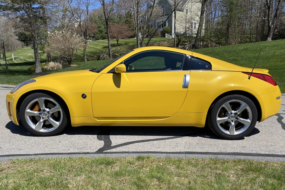 2005 Nissan 350Z 5th Gen - Image 10 of 31