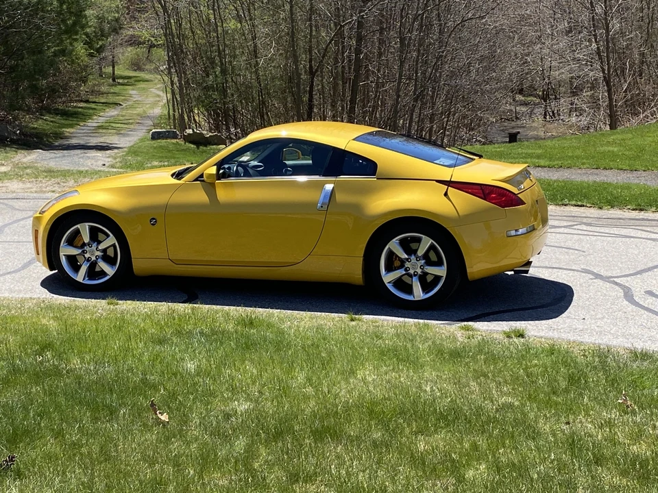 2005 Nissan 350Z 5th Gen - Image 12 of 31