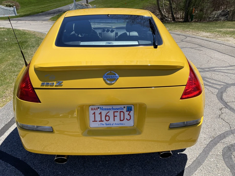 2005 Nissan 350Z 5th Gen - Image 17 of 31