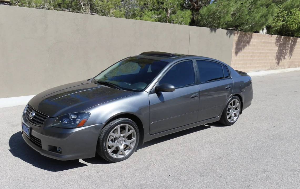 2005 Nissan Altima 3rd Gen - Image 2 of 31