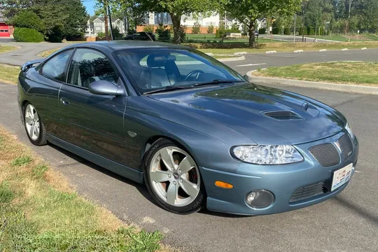2005 Pontiac GTO 6-Speed