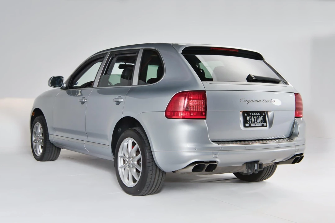 2005 Porsche 955/957 Cayenne Turbo - Image 9 of 31