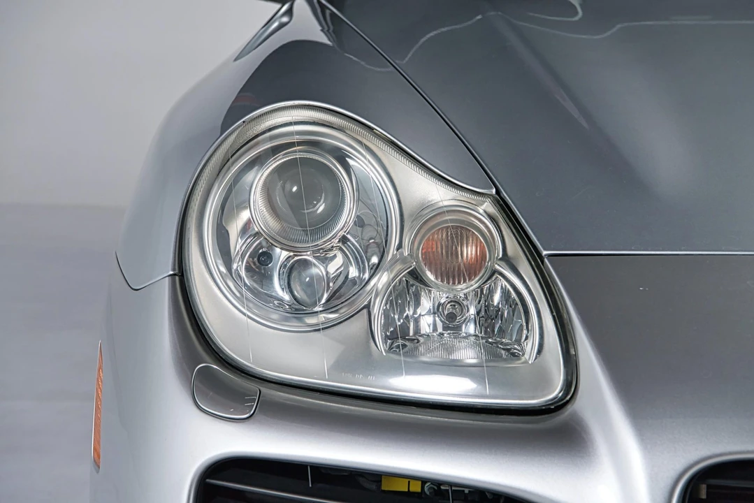 2005 Porsche 955/957 Cayenne Turbo - Image 18 of 31