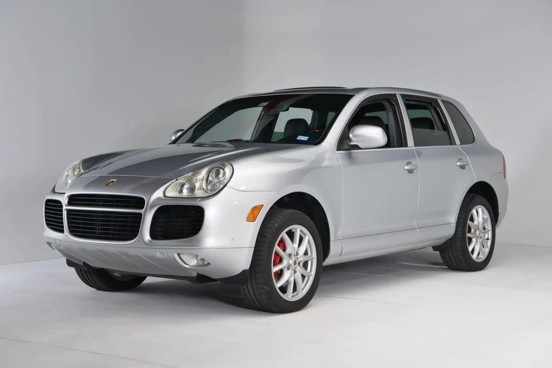 2005 Porsche 955/957 Cayenne Turbo - Image 2 of 31