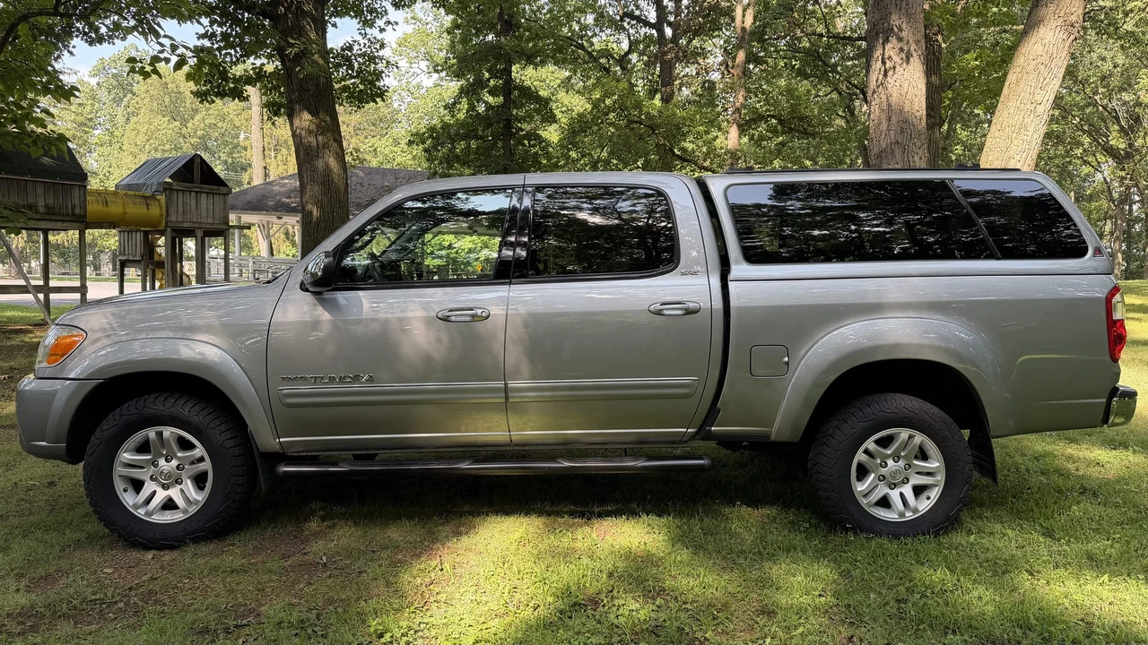 2005 Toyota Tundra 1st Gen - Image 12 of 31