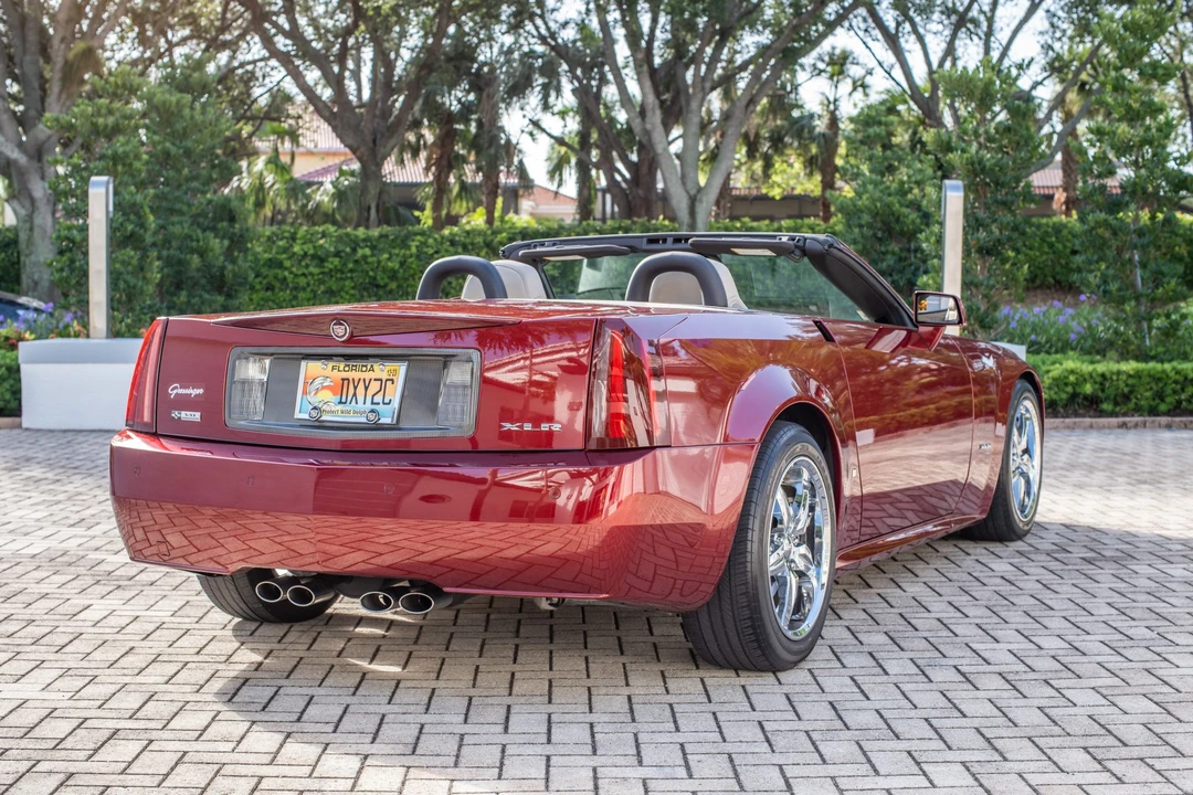 2006 Cadillac XLR - Image 6 of 31