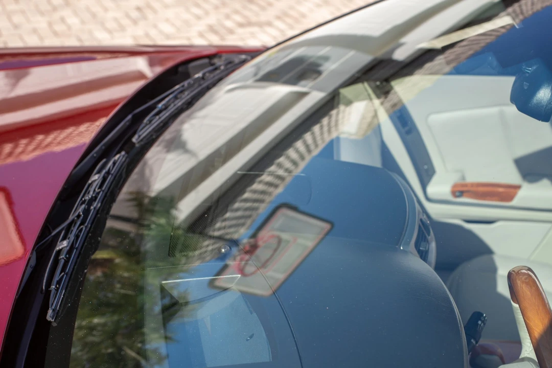2006 Cadillac XLR - Image 24 of 31