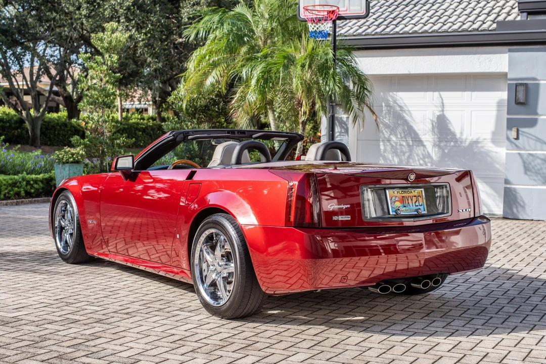 2006 Cadillac XLR - Image 8 of 31