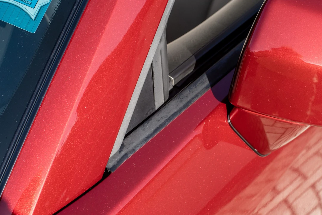 2006 Cadillac XLR - Image 21 of 31