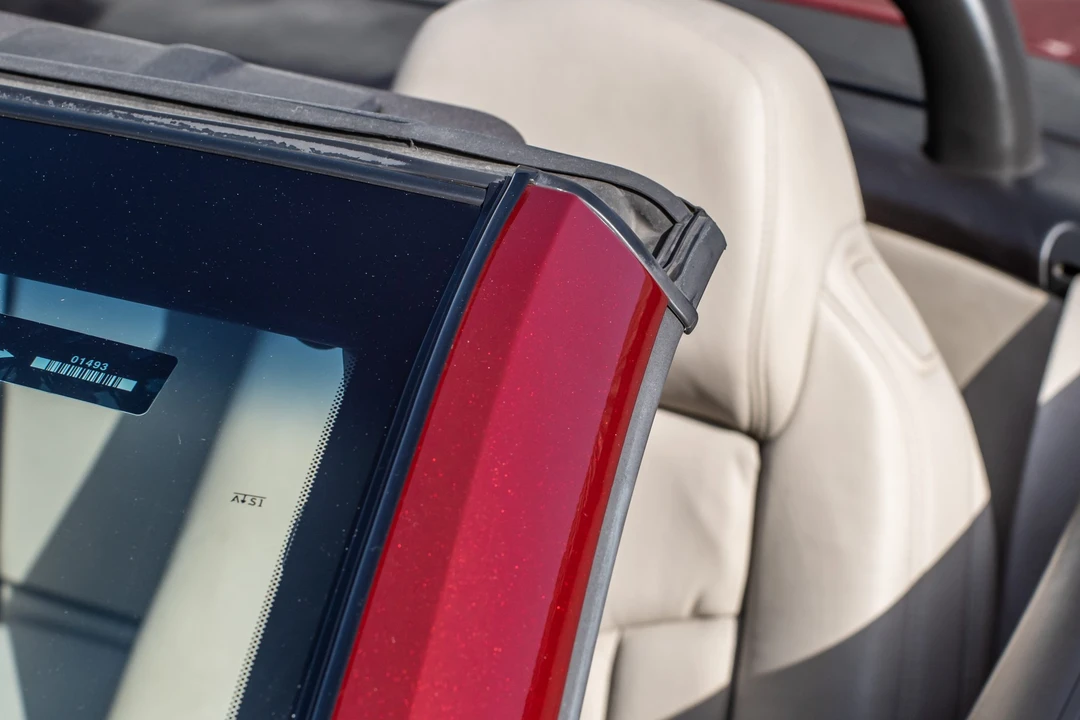 2006 Cadillac XLR - Image 20 of 31