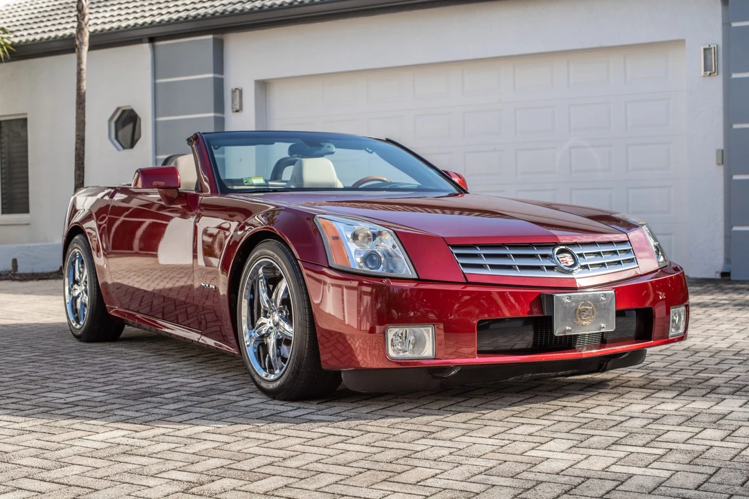2006 Cadillac XLR - Image 4 of 31