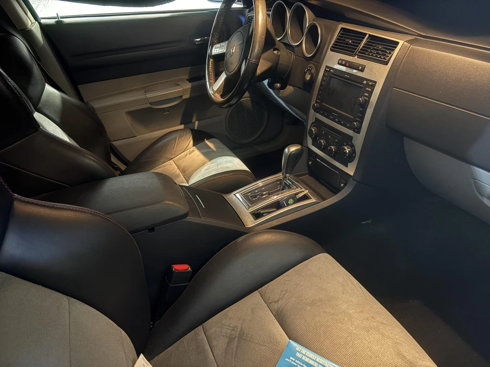2006 Dodge Magnum SRT8 2nd Gen - Image 18 of 31